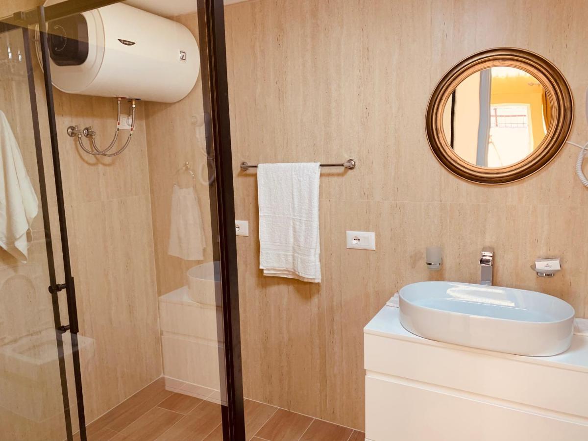 Auto Tana Guest House 티라나 외부 사진