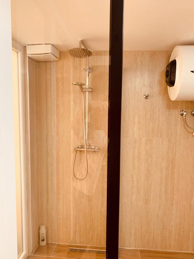 Auto Tana Guest House 티라나 외부 사진