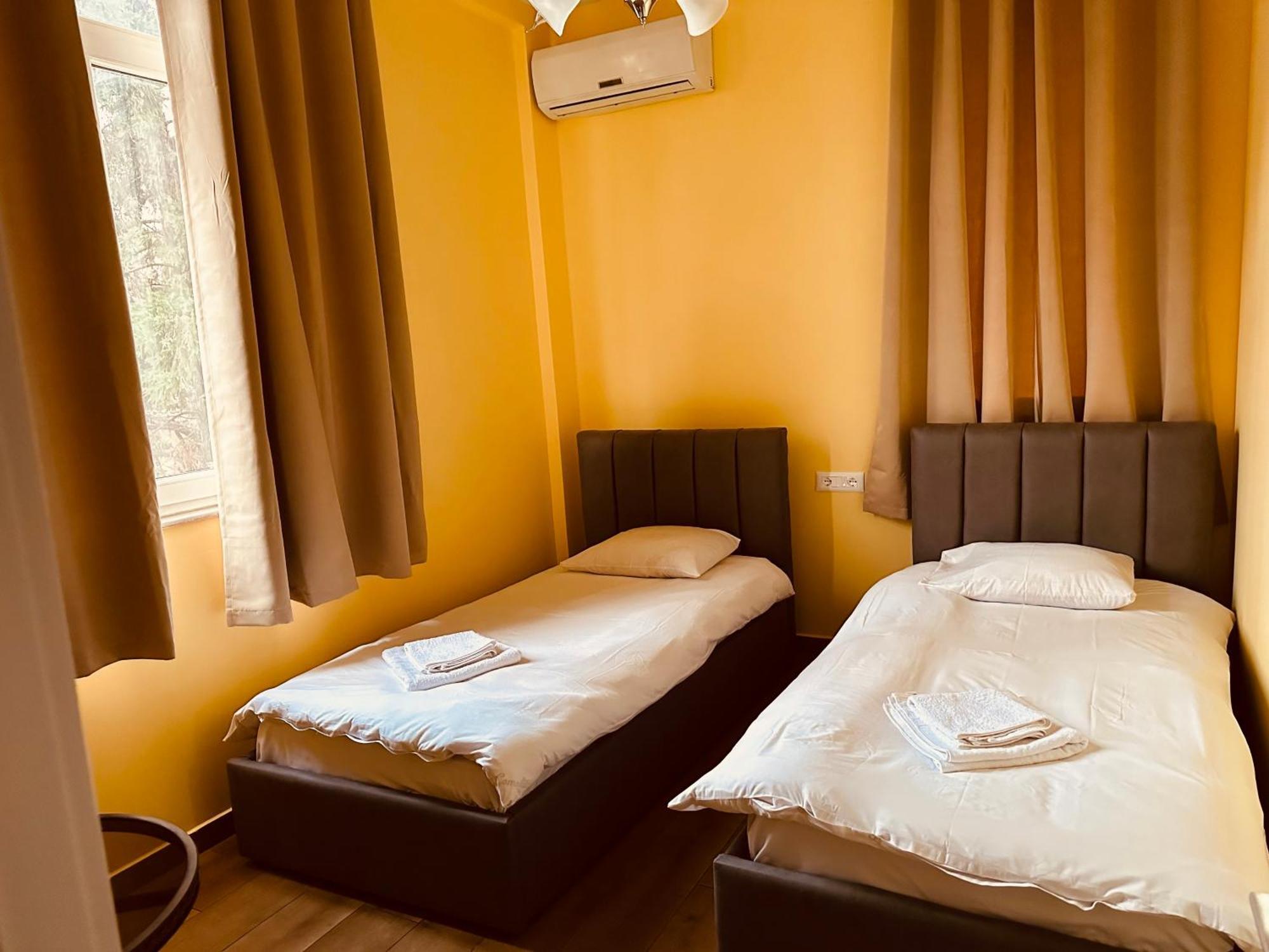 Auto Tana Guest House 티라나 외부 사진