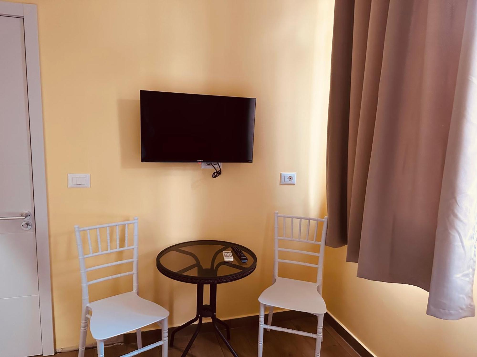 Auto Tana Guest House 티라나 외부 사진