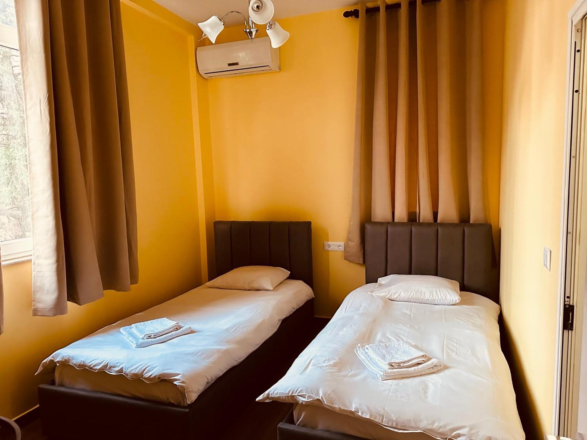 Auto Tana Guest House 티라나 외부 사진